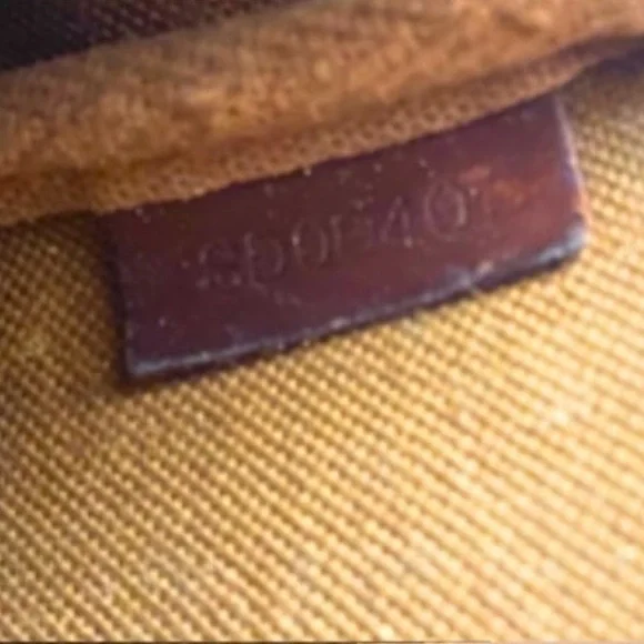 Louis Vuitton Monogram Pouchette Accessories - Picture 12 of 14